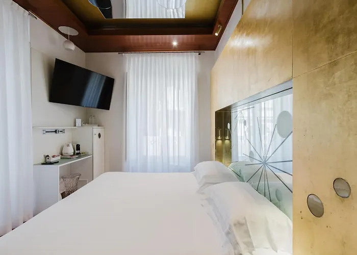 Trecento Hotel 3*